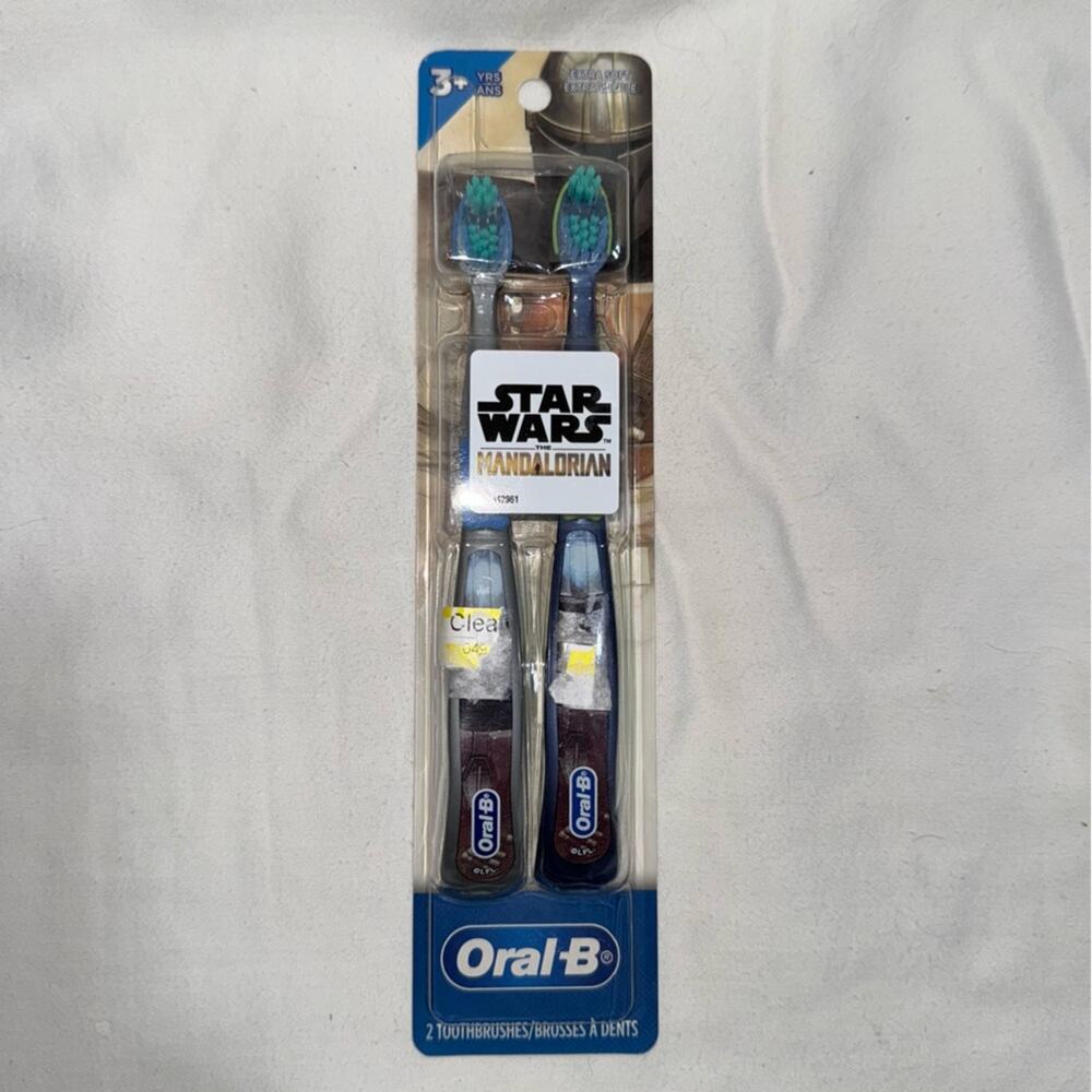 Oral-B Star Wars Mandalorian Toothbrush Set